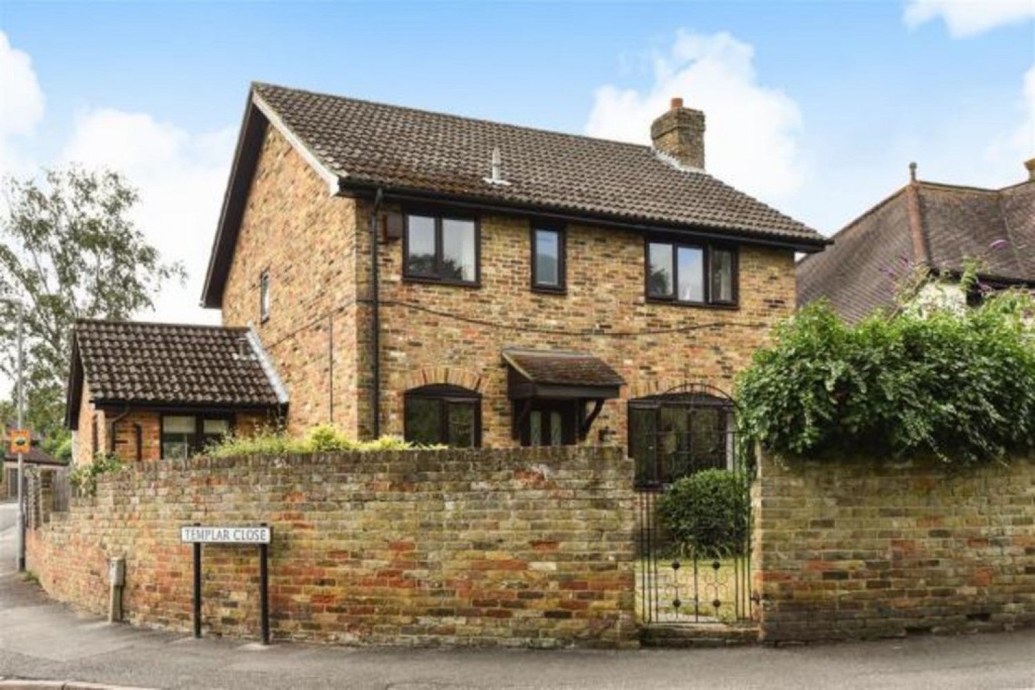 House Templar Close in Sandhurst