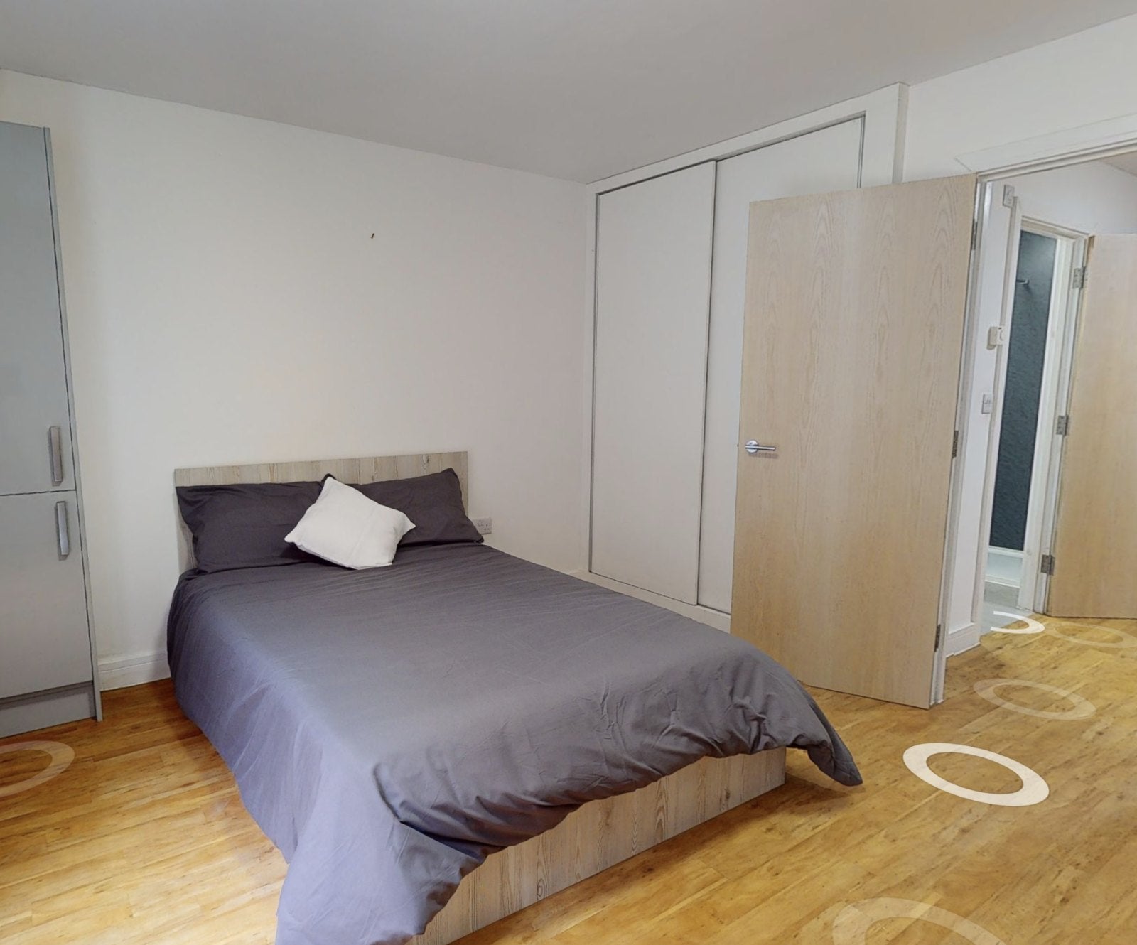 Flat Baxter Gate in Charnwood