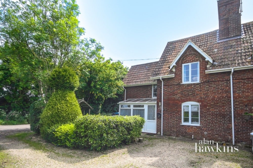 House Compton Road in Calne
