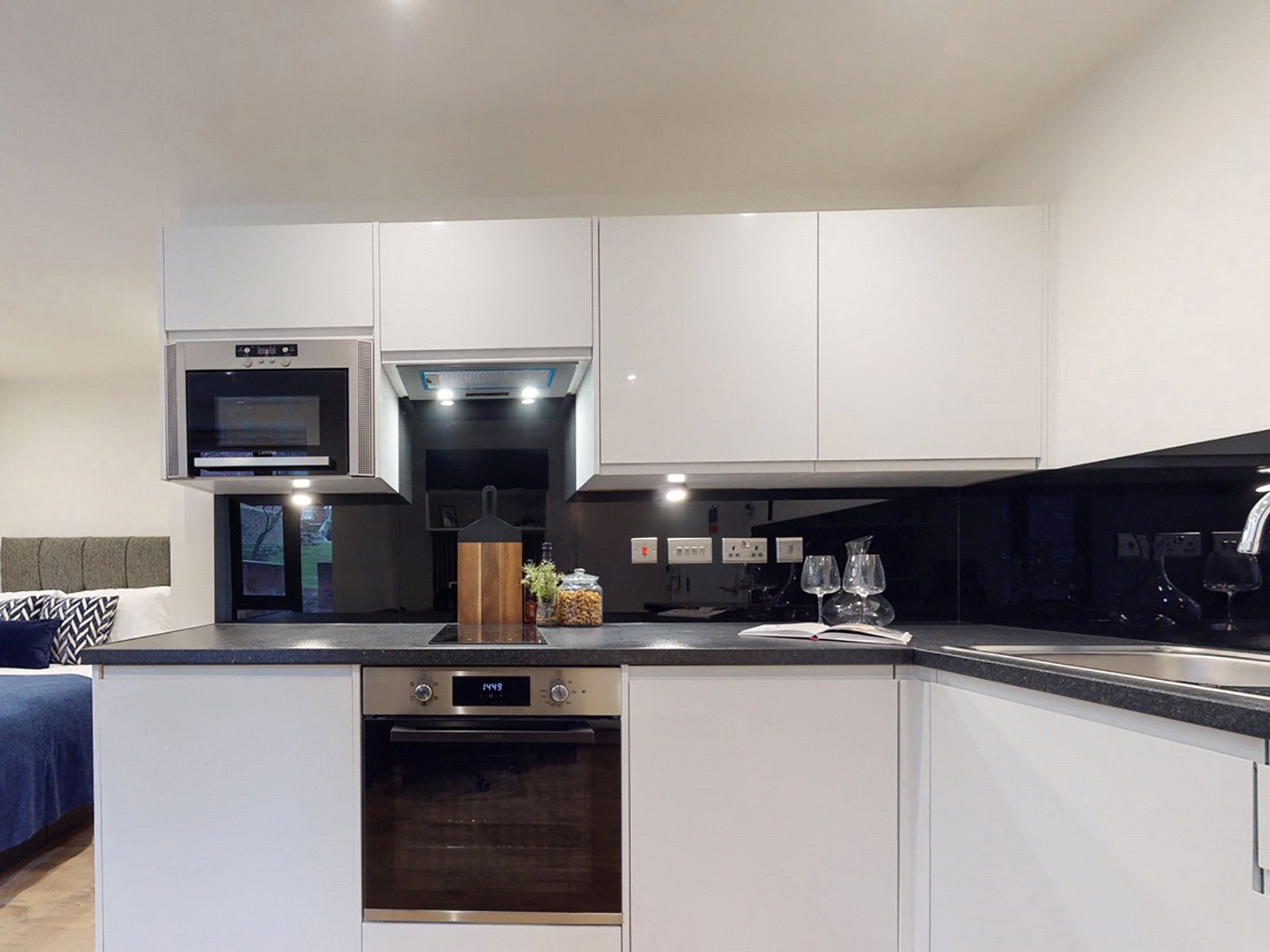 Flat Hyde Terrace in Leeds
