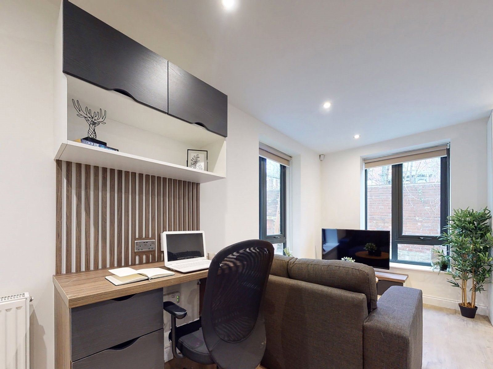 Flat Hyde Terrace in Leeds