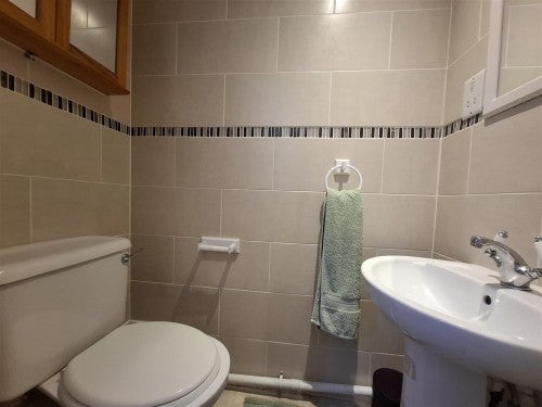 Room Loughton Road in Milton Keynes