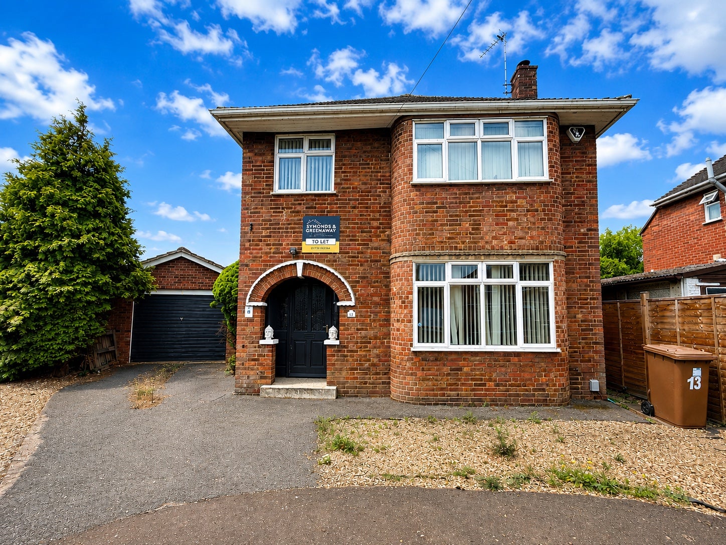 House Charnwood Close in Peterborough