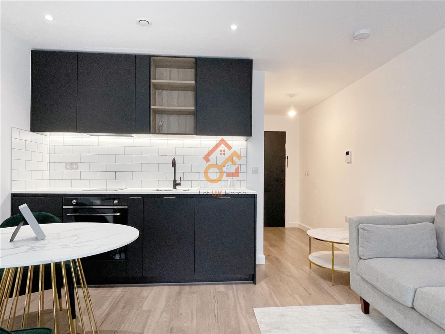 Flat ASHLEY ROAD in Altrincham