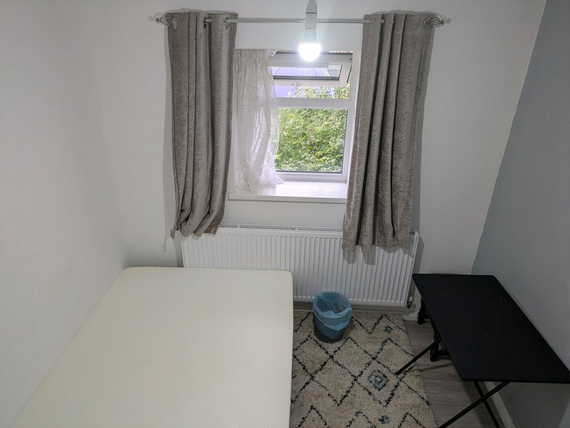 Room Osprey Road in Leicester