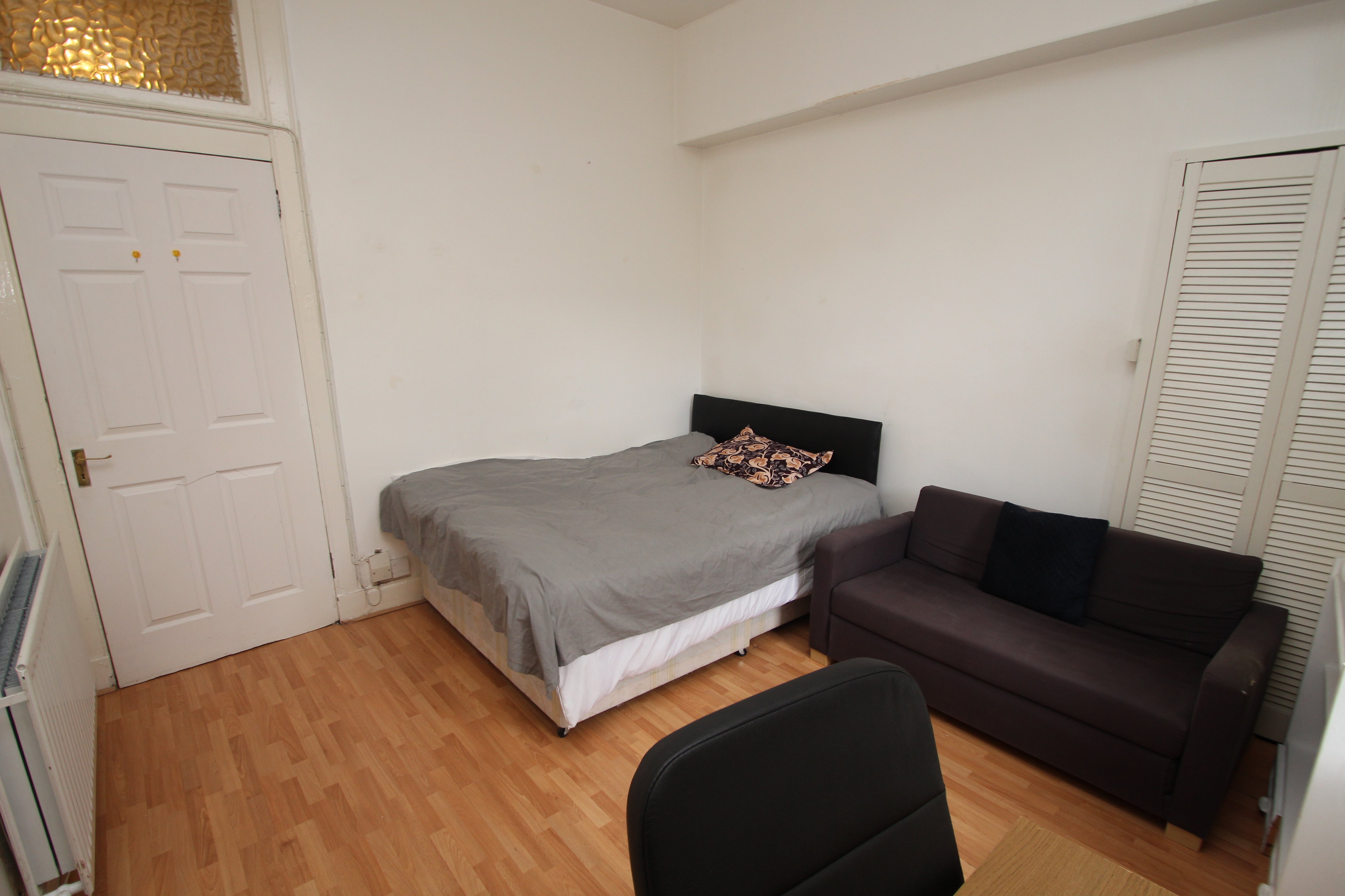 Flat Otago Street in Glasgow