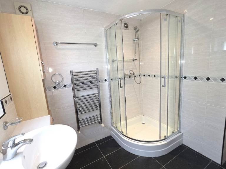 Room Essex Road in Hertsmere