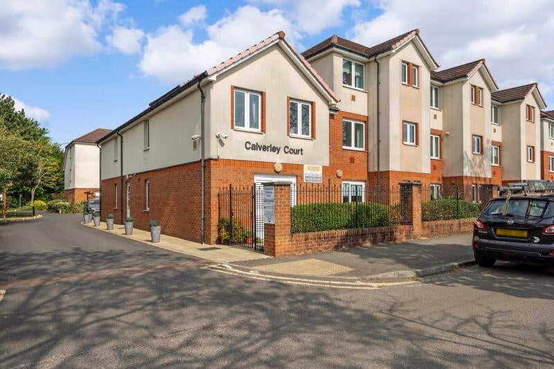 Flat Kingston Road in Epsom and Ewell