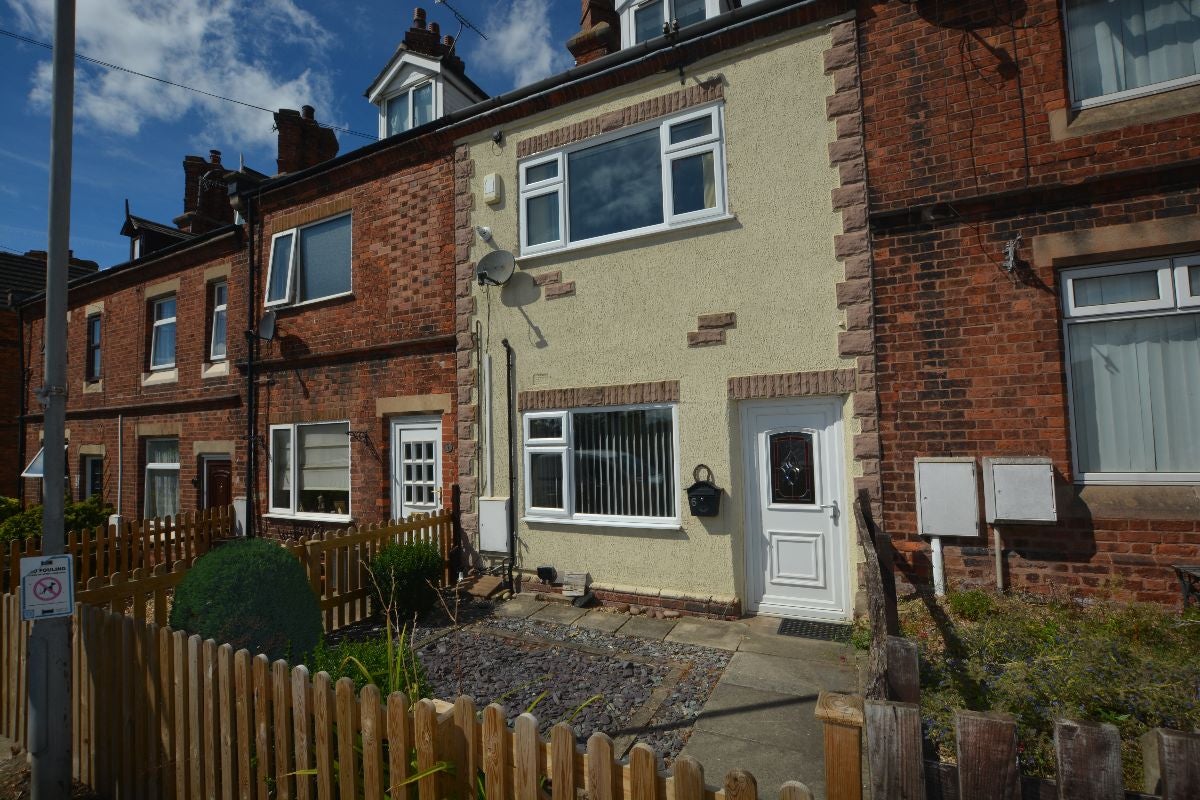 House Shireoaks Row in Bassetlaw