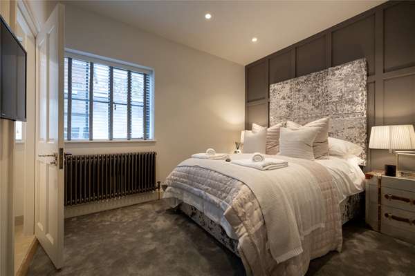 House Lansdown Walk in Cheltenham