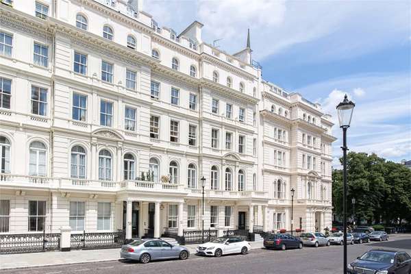 Flat Lancaster Gate in City of Westminster
