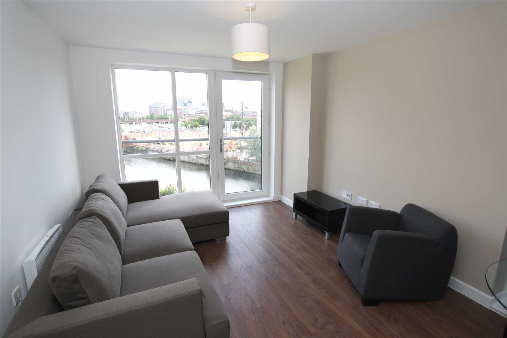 Flat Derwent Street in Salford