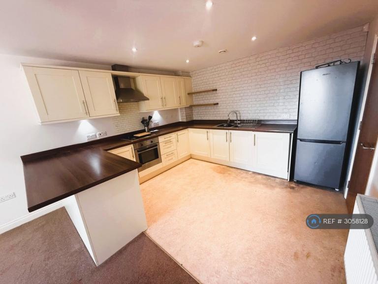 Flat Richmond Way in Rotherham