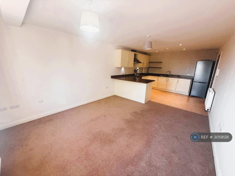 Flat Richmond Way in Rotherham