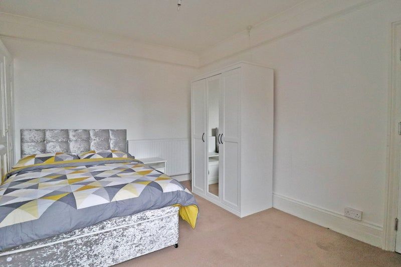 Room Stanley Street in Bedford