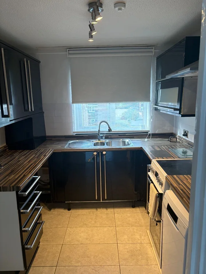 Flat Rowan Drive in Broxbourne