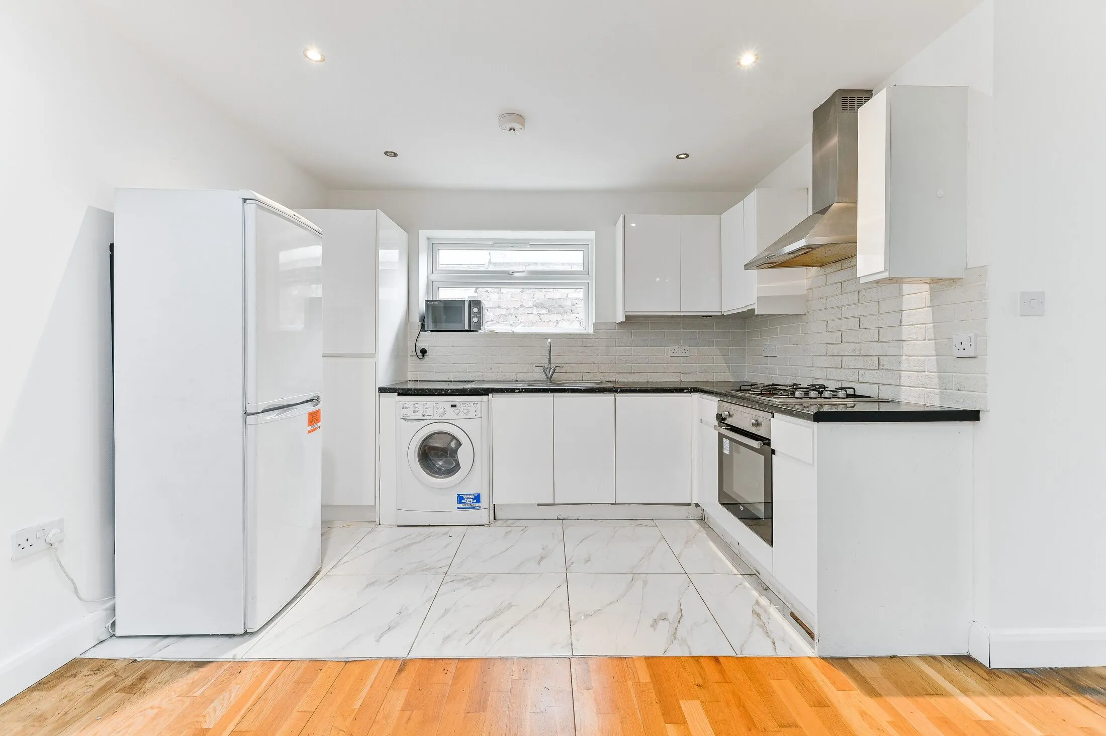 Flat Clarence Road in Greater London