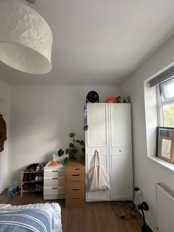 Room Southgate Road in Greater London