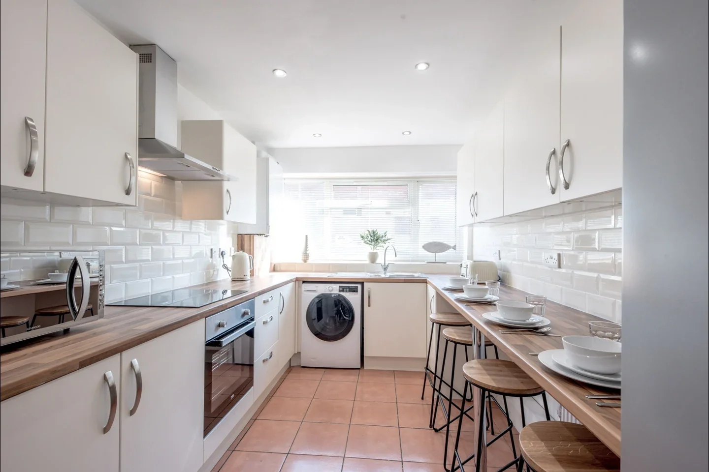 House Chertsey Close in Luton