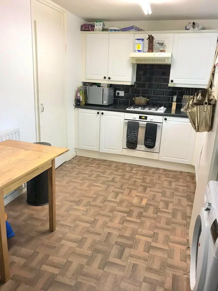 Flat Richborough Close in Greater London