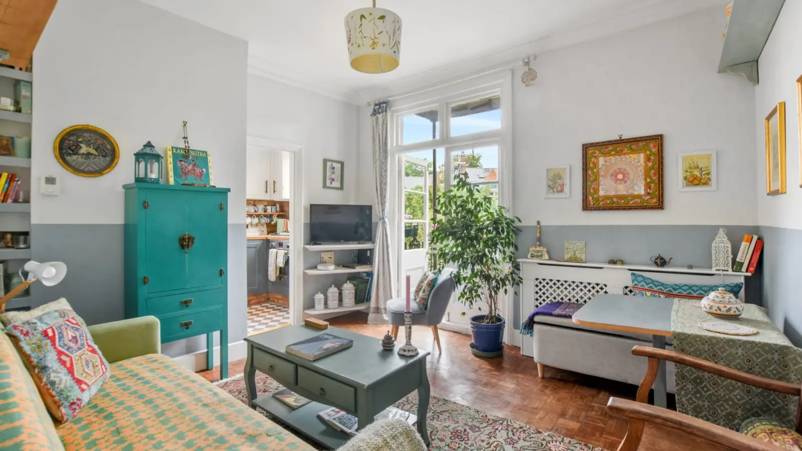 Flat Hornsey Lane in Greater London