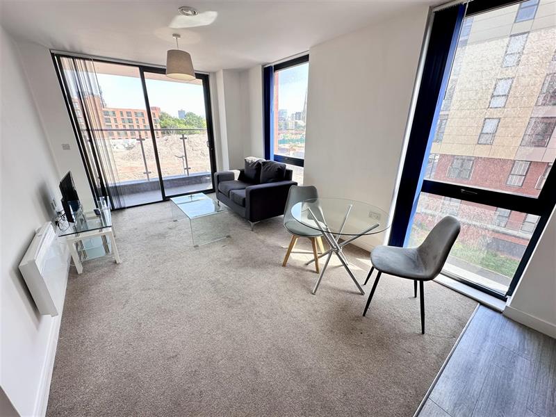 Flat Adelphi Street in Salford