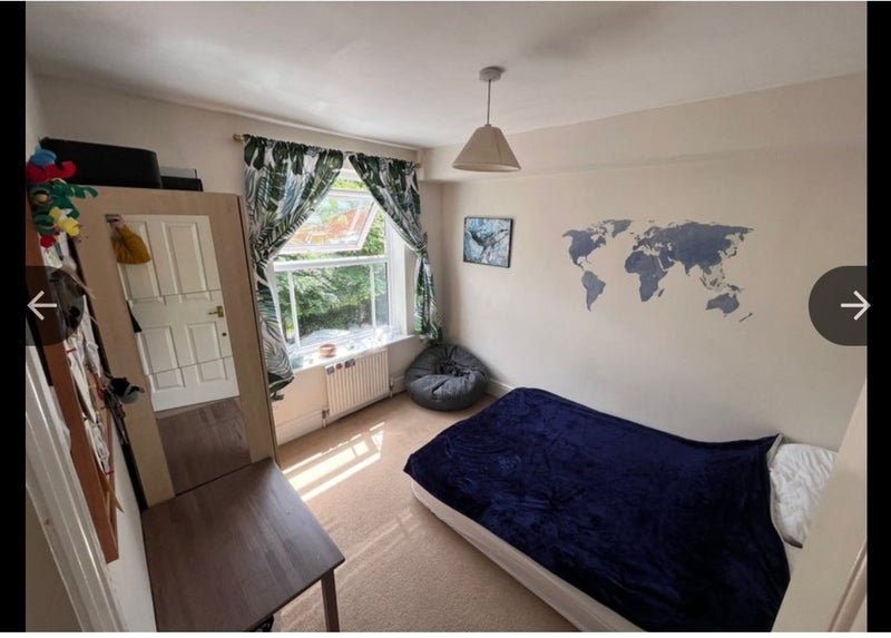 Room Lisle Close in Greater London