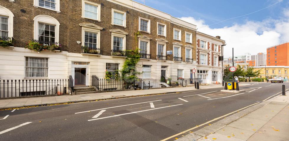 Flat Parkway in Greater London
