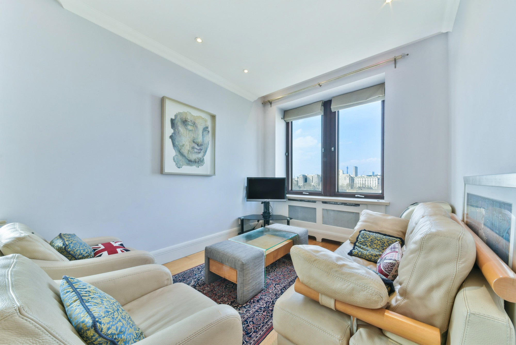 Flat Hatfields in Greater London