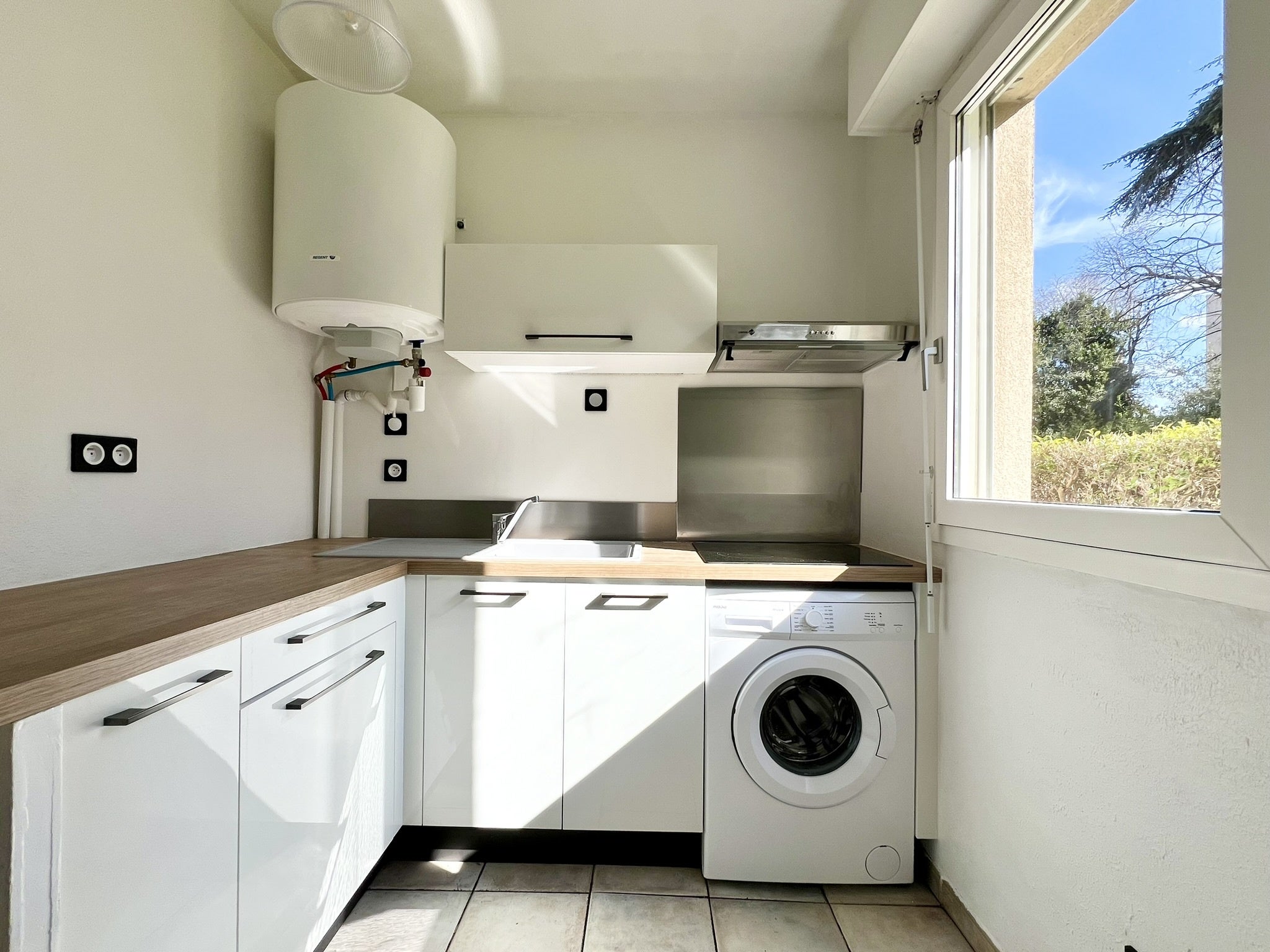 Flat Chemin des Trois Piliers in Nîmes