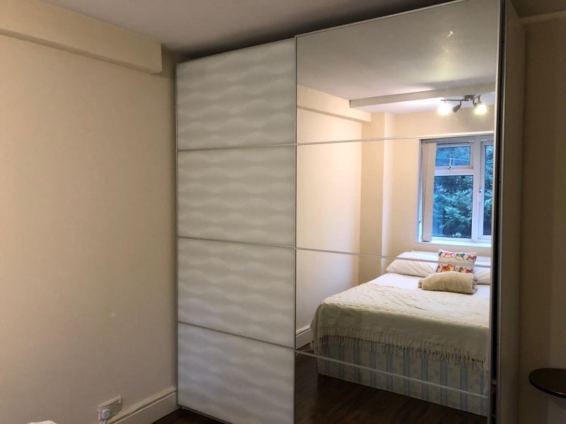Room Merritt Road in Greater London