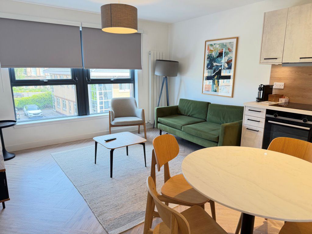Flat Minerva Way in Glasgow