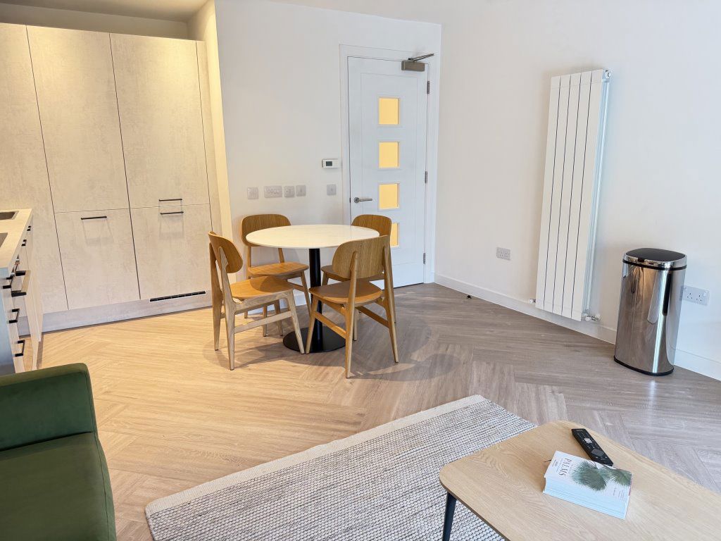 Flat Minerva Way in Glasgow