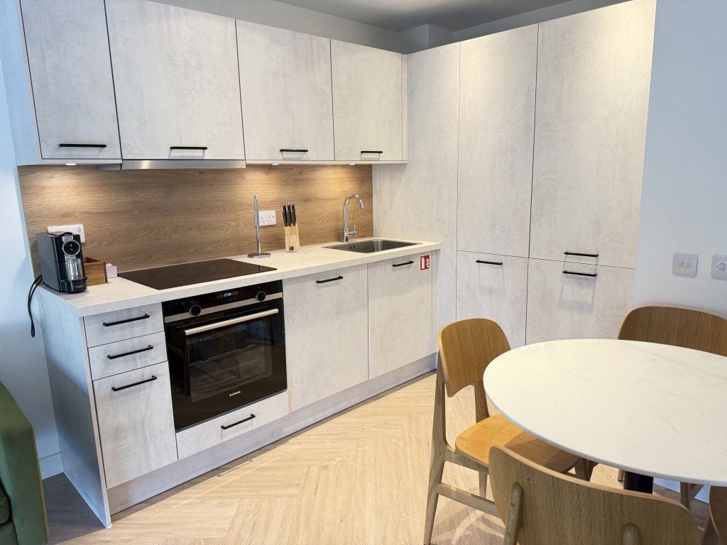 Flat Minerva Way in Glasgow