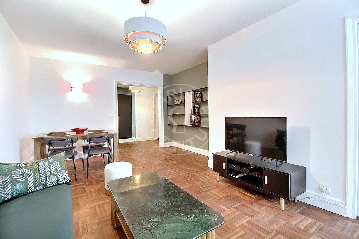 Appartement Rue Erlanger à Paris