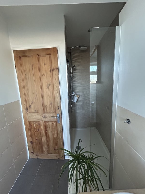 Room Limbrick Avenue in Coventry