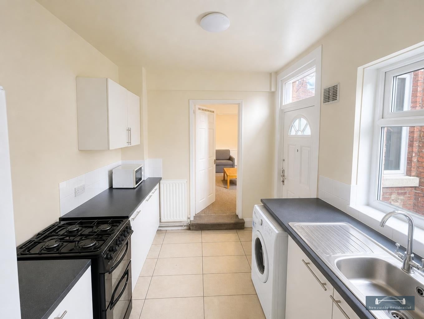 Flat Coniston Avenue in Newcastle upon Tyne