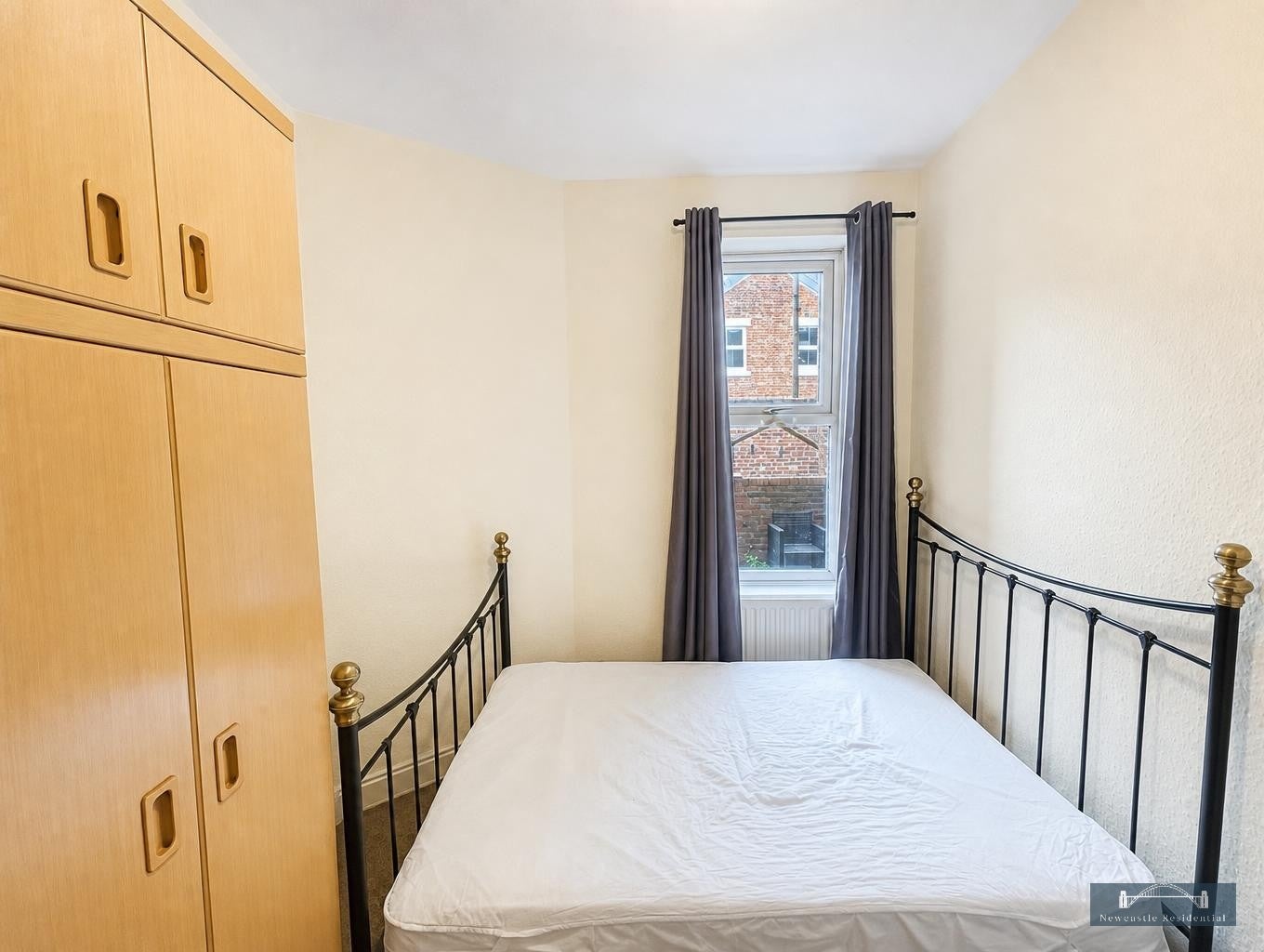 Flat Coniston Avenue in Newcastle upon Tyne