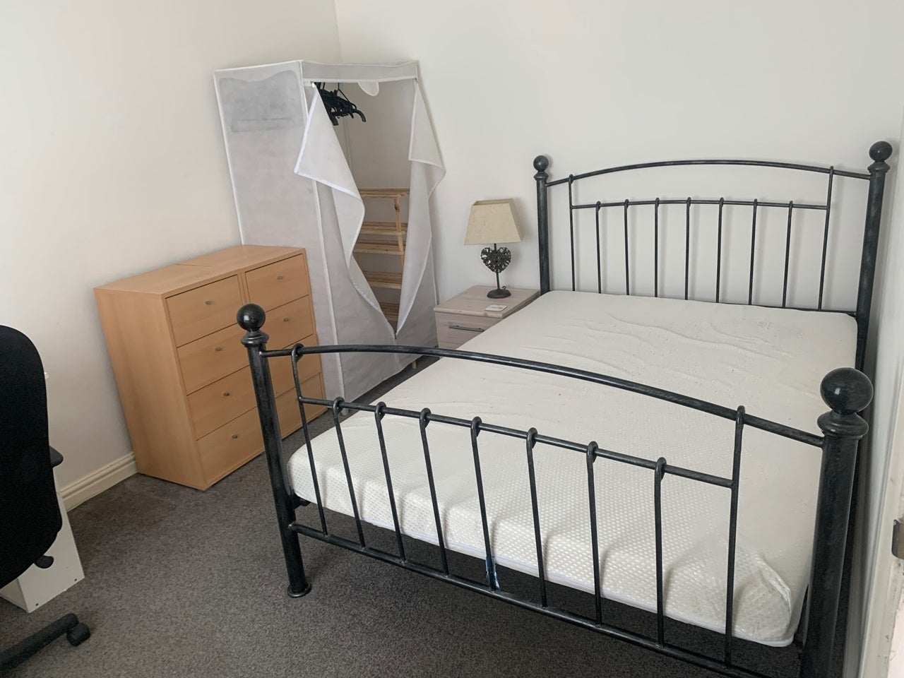 Room Merleburgh Drive in Borough of Swale