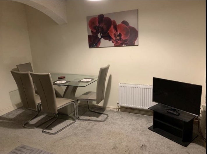 Room Merleburgh Drive in Borough of Swale