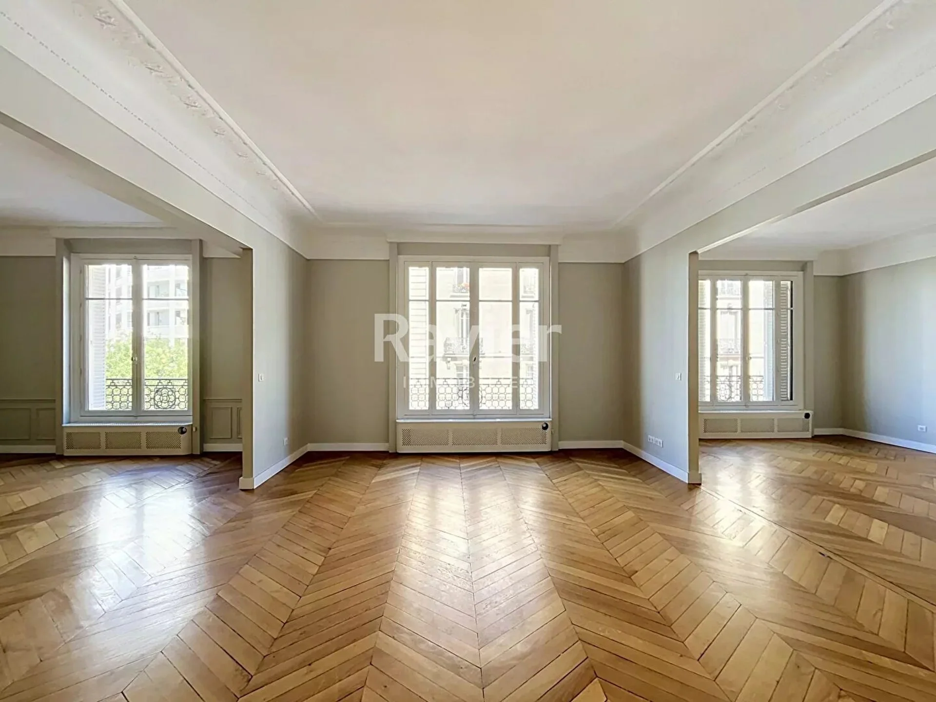Appartement Avenue Paul Doumer à Paris