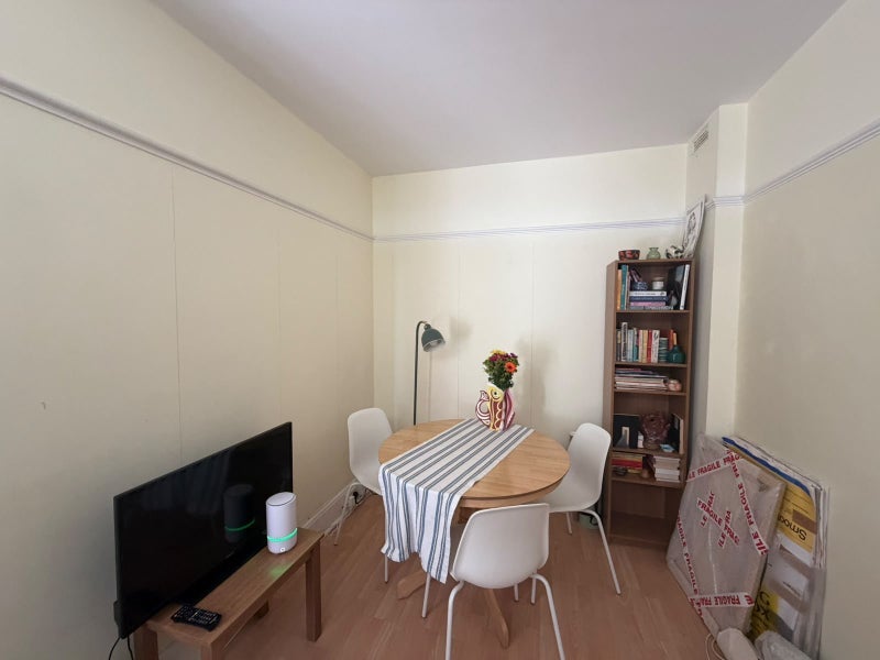 Flat Finchley Road in Greater London