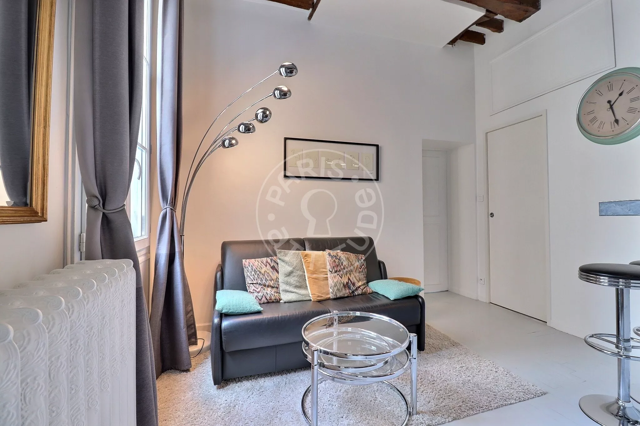 Flat Rue de Montmorency in Paris