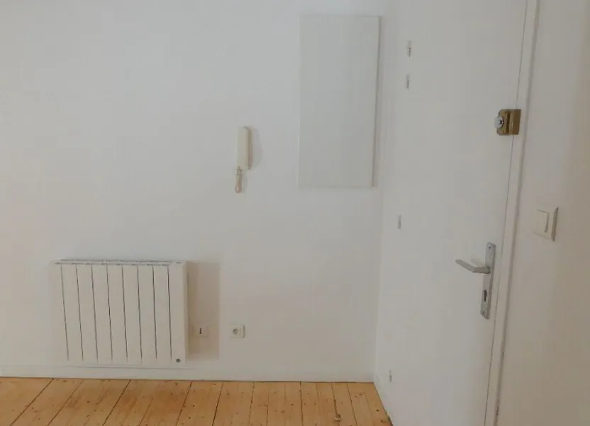 Flat Petite Rue des Collonges in Saint-Genis-Laval