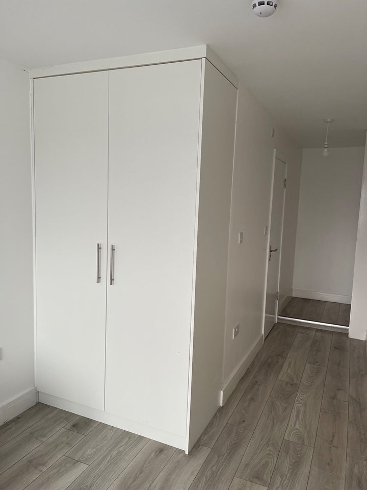 Room High Street in Cheshunt