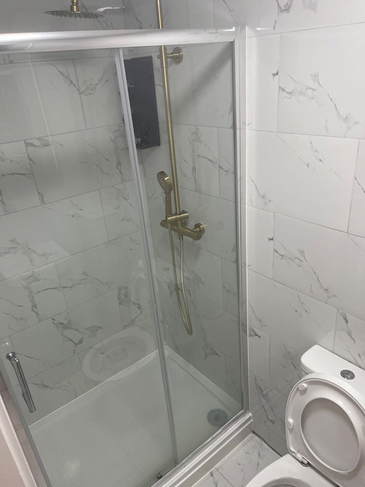 Room High Street in Cheshunt