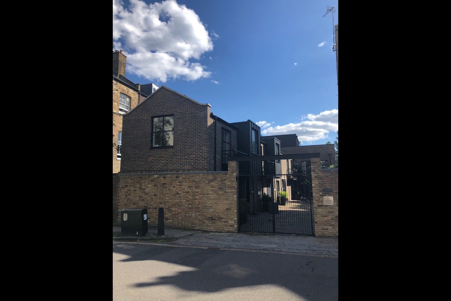 House Tremlett Mews in Greater London