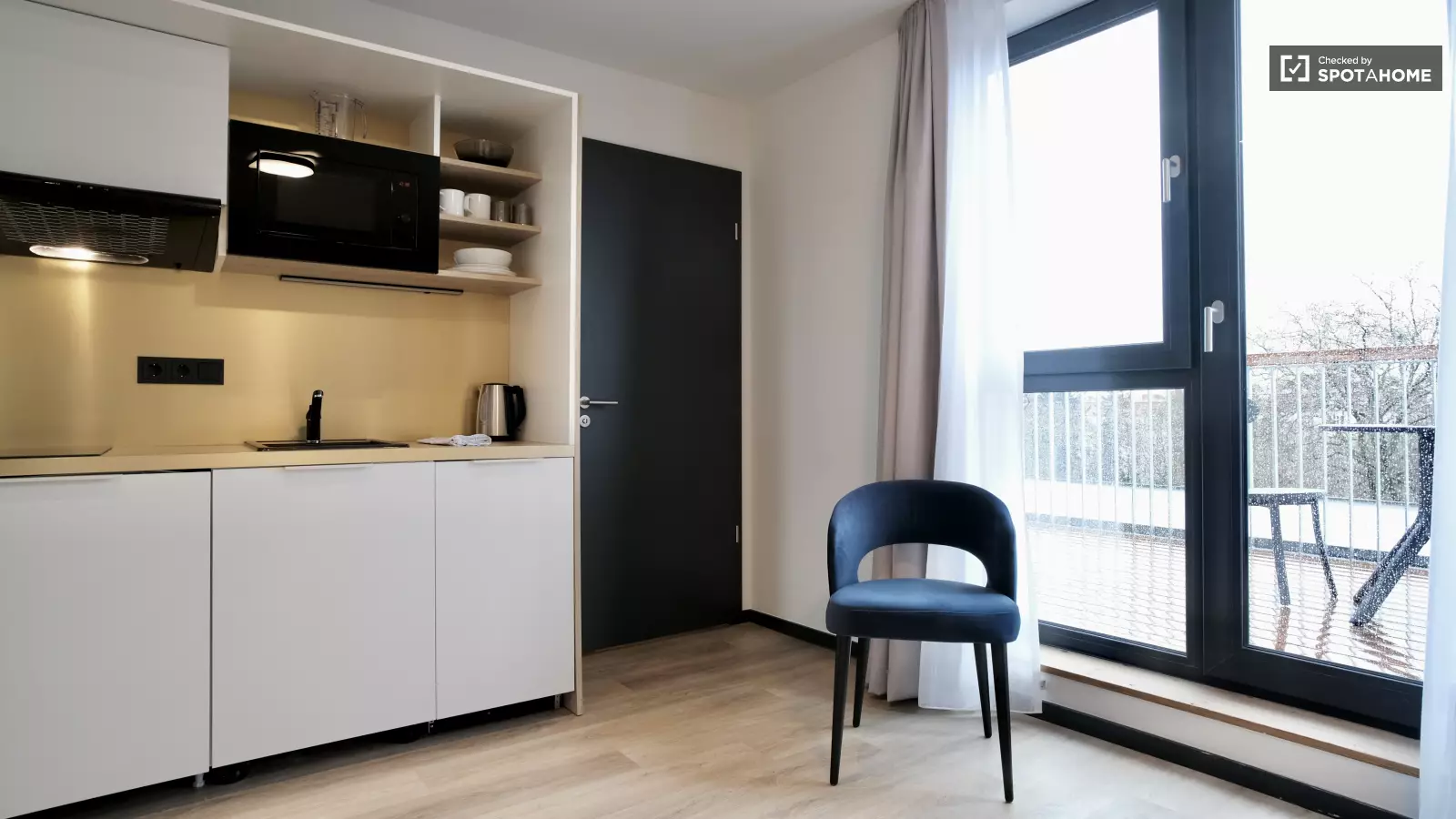 Wohnung Pestalozzistraße in Berlin