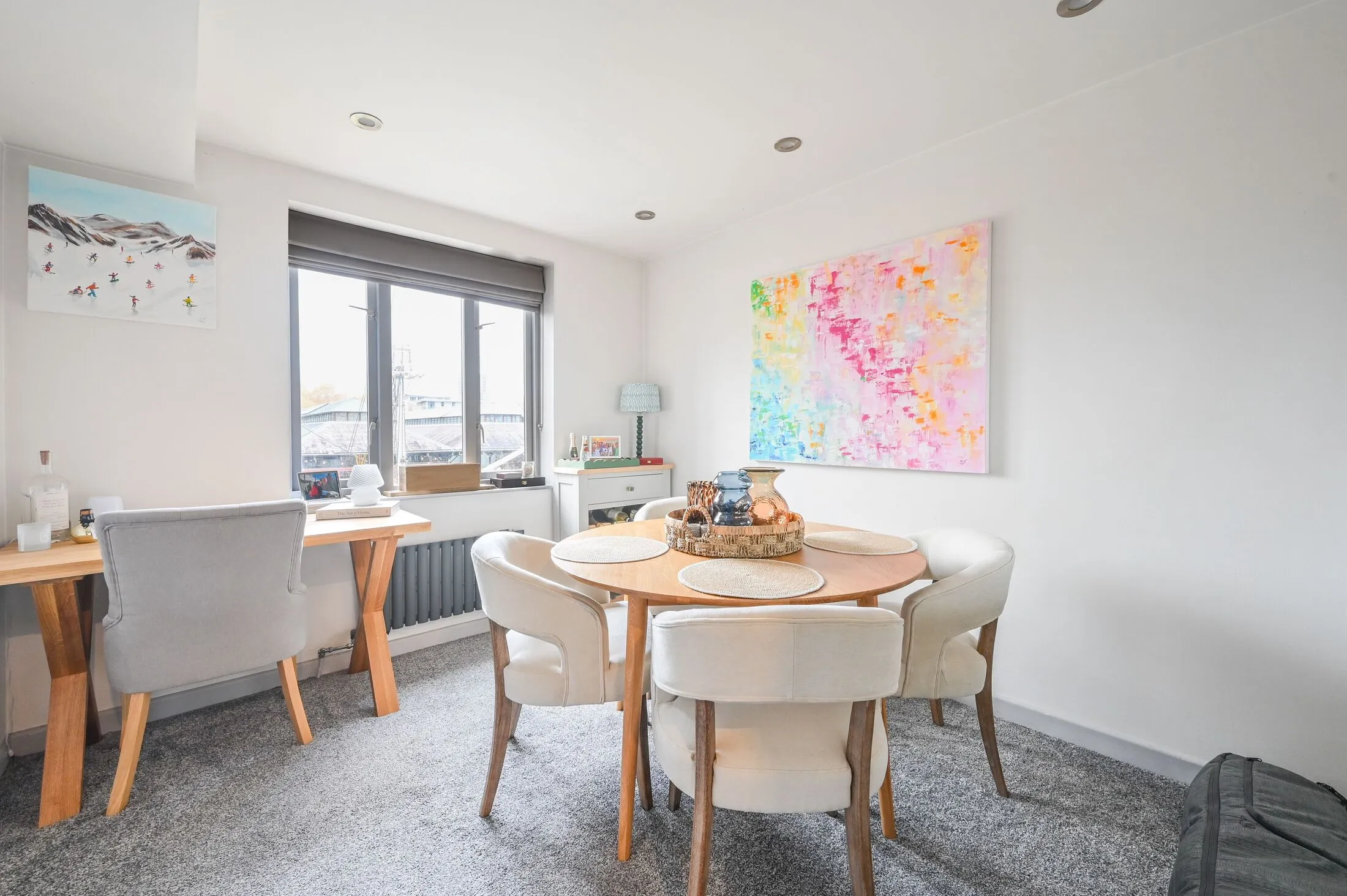 Flat Reardon Street in Greater London