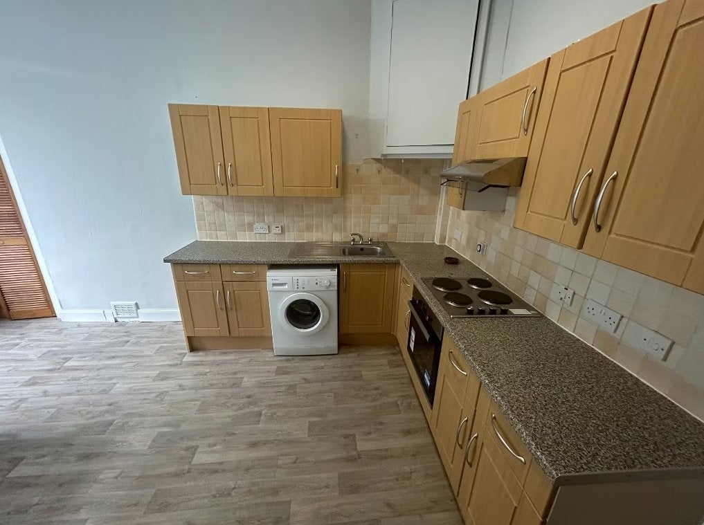 Flat Rankeillor Street in City of Edinburgh